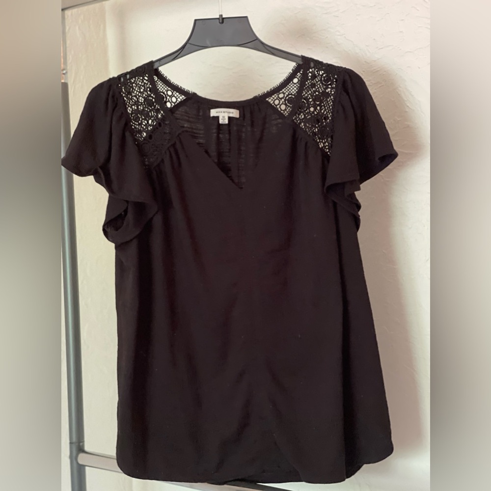 MAX STUDIO women’s black shirt with‎ crochet